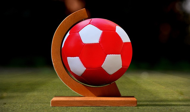 实施胸外按 实施胸外按